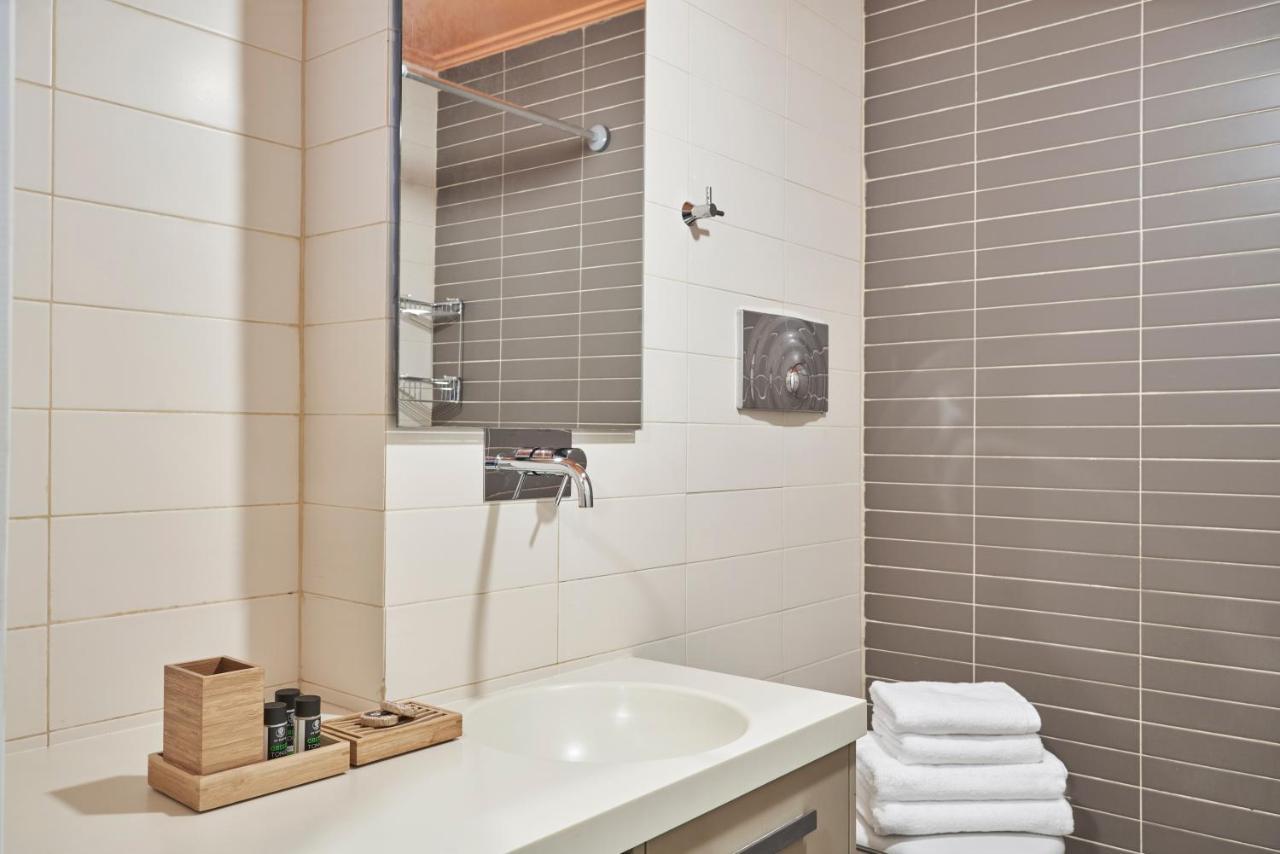 Contemporary & Comfy Apt Next To Acropolis Museum Atina Dış mekan fotoğraf